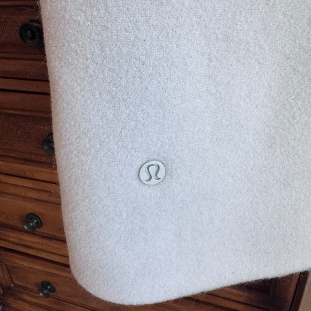 Lululemon Relaxed-Fit Zip-Front Wool Coat Bone Size M NWT - Picture 7 of 16